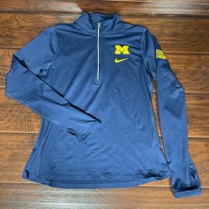 Nike Women’s Michigan Wolverines 1/4 Zip Running Jacket Size Med Used Thumb Hole